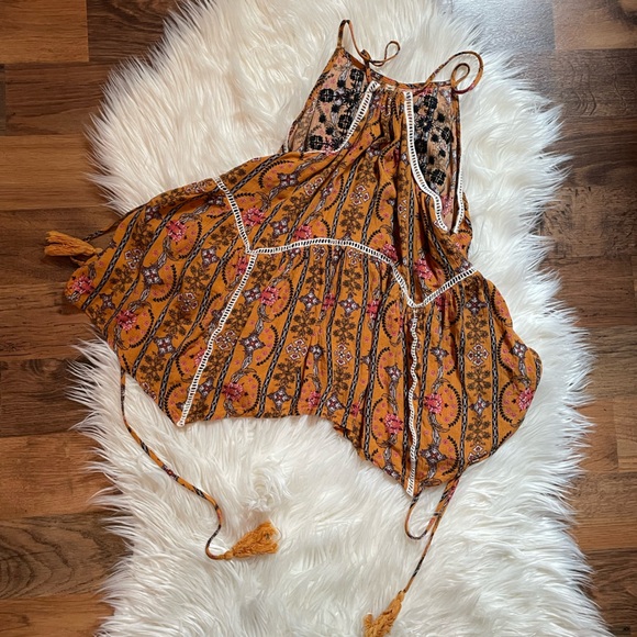 Buckle Yellow Top - Picture 3 of 5